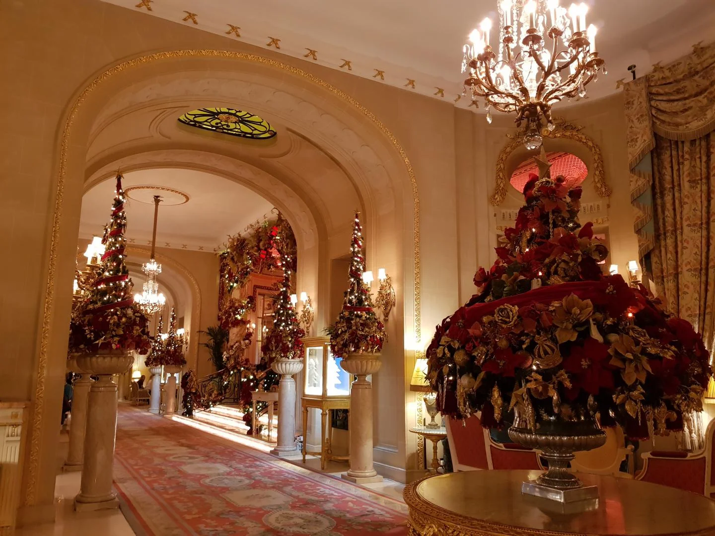 The interior of the Ritz at Christmastime