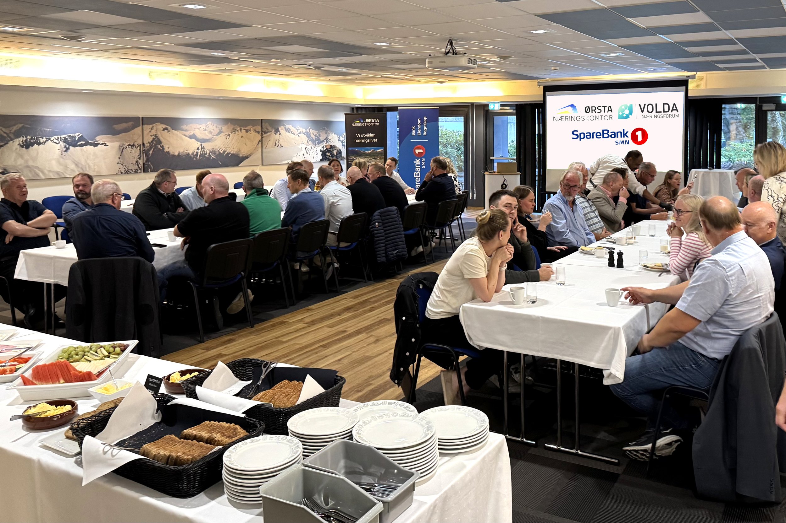 frukostmøte ørsta_redigert.jpg