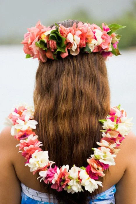 Beautiful Lei on a beautiful female with beautiful hair_.jpg