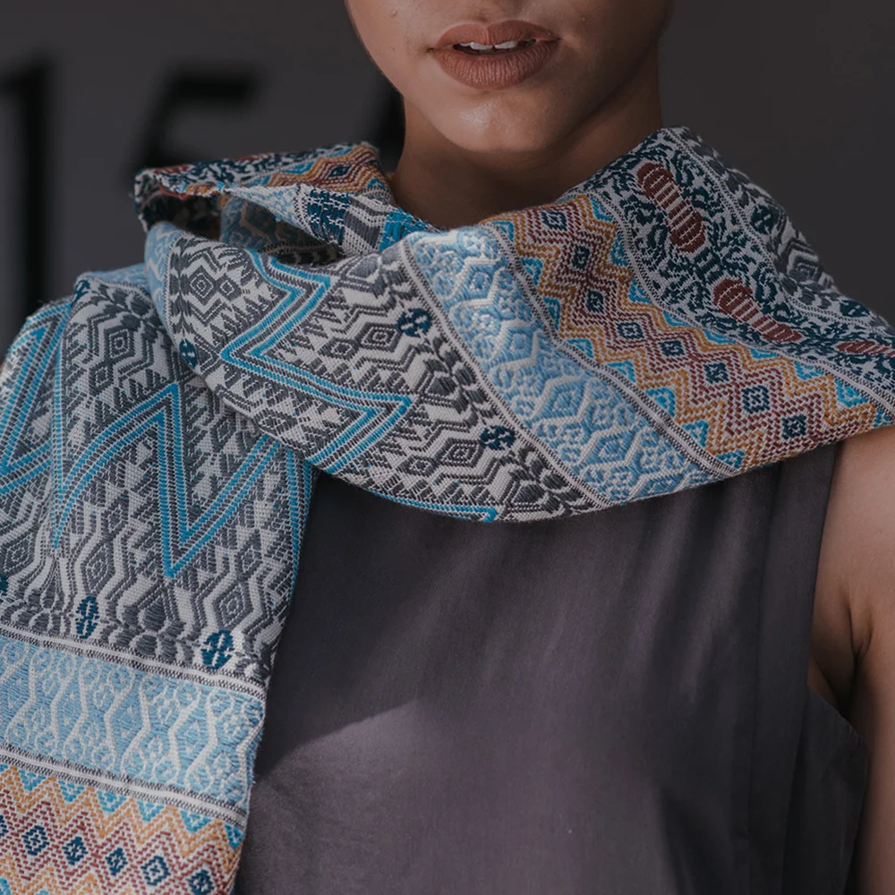 PNG_ArtisanAndFox_Guatemala_Shawl_Topaz_BlueRedVibrance.jpg