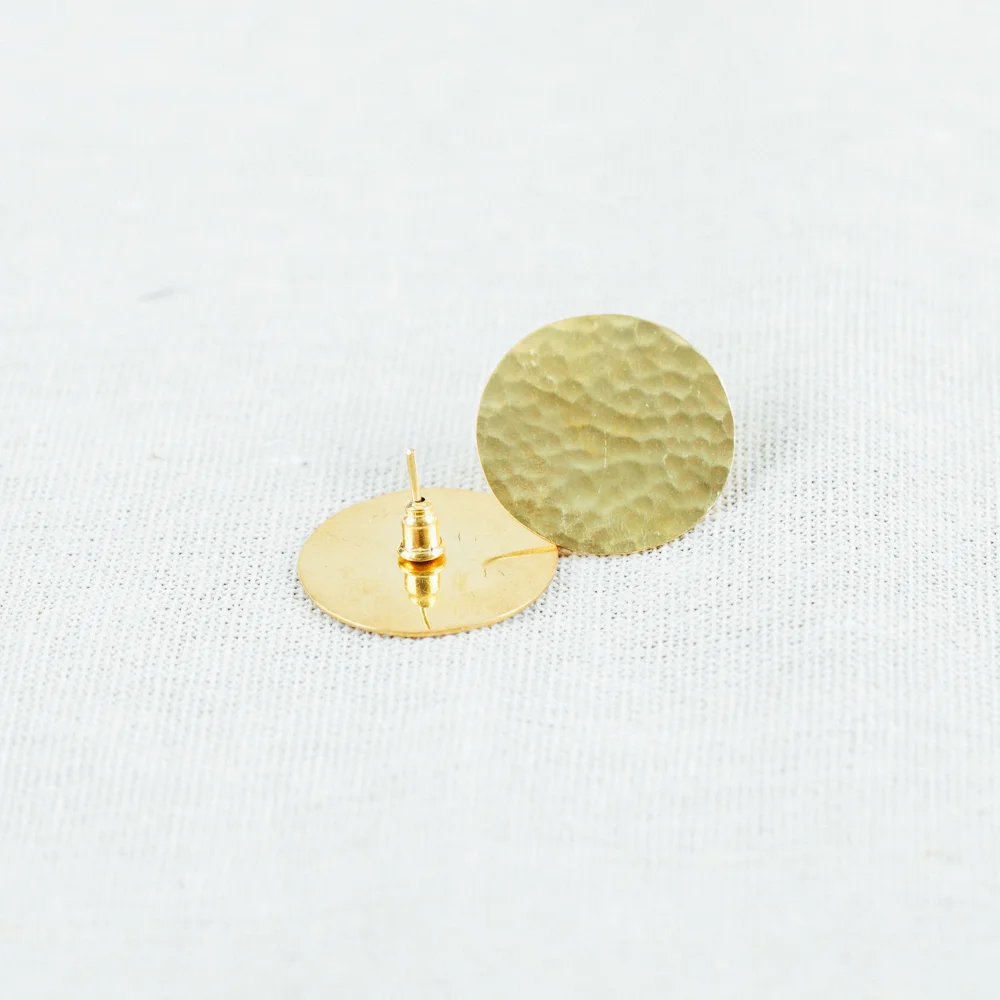 Kenya_BrassJewellery_EthicalJewellery_DUARA_Earstuds_Flipside.jpg