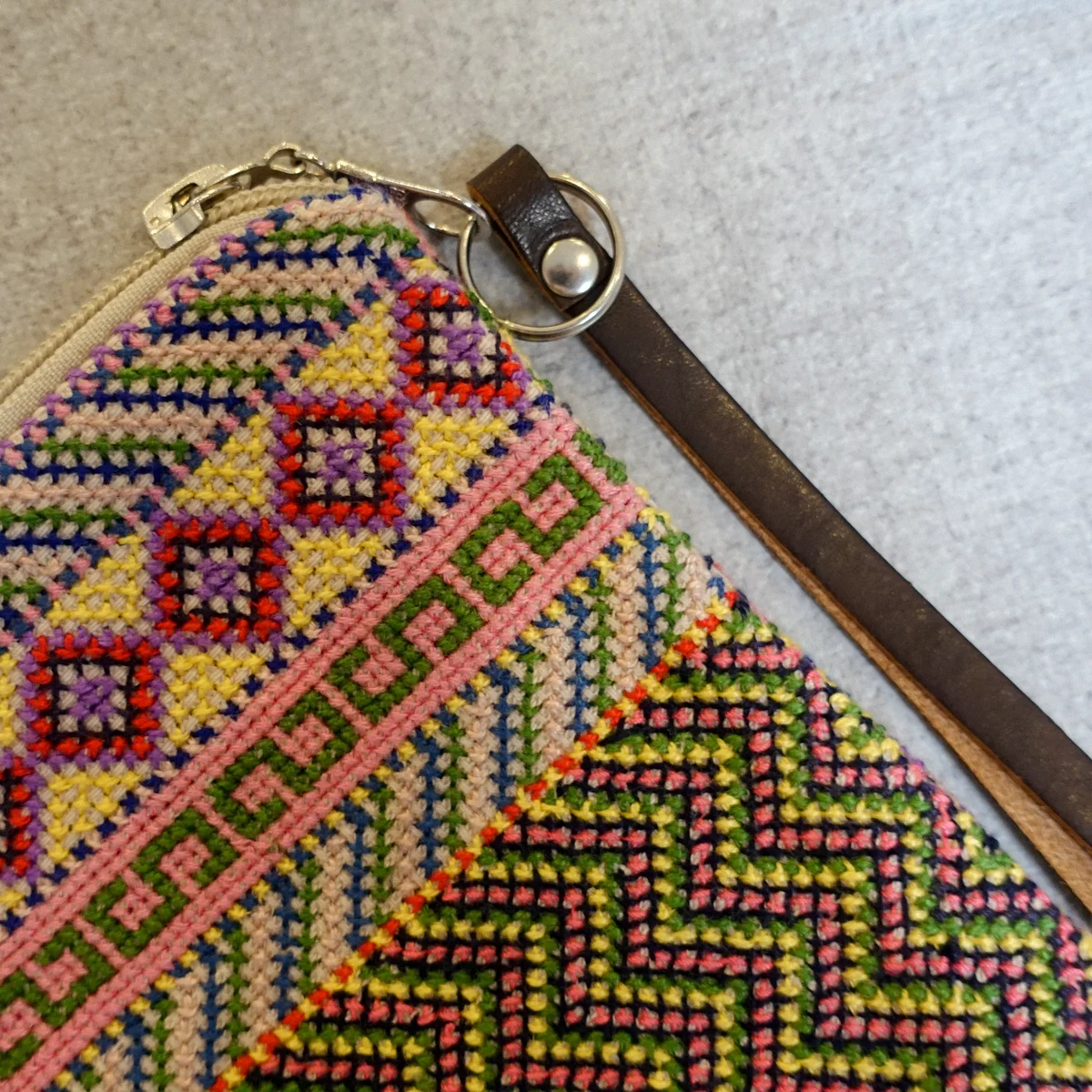 ANIQ Syrian Clutch - Handstitched by Syrian Artisans