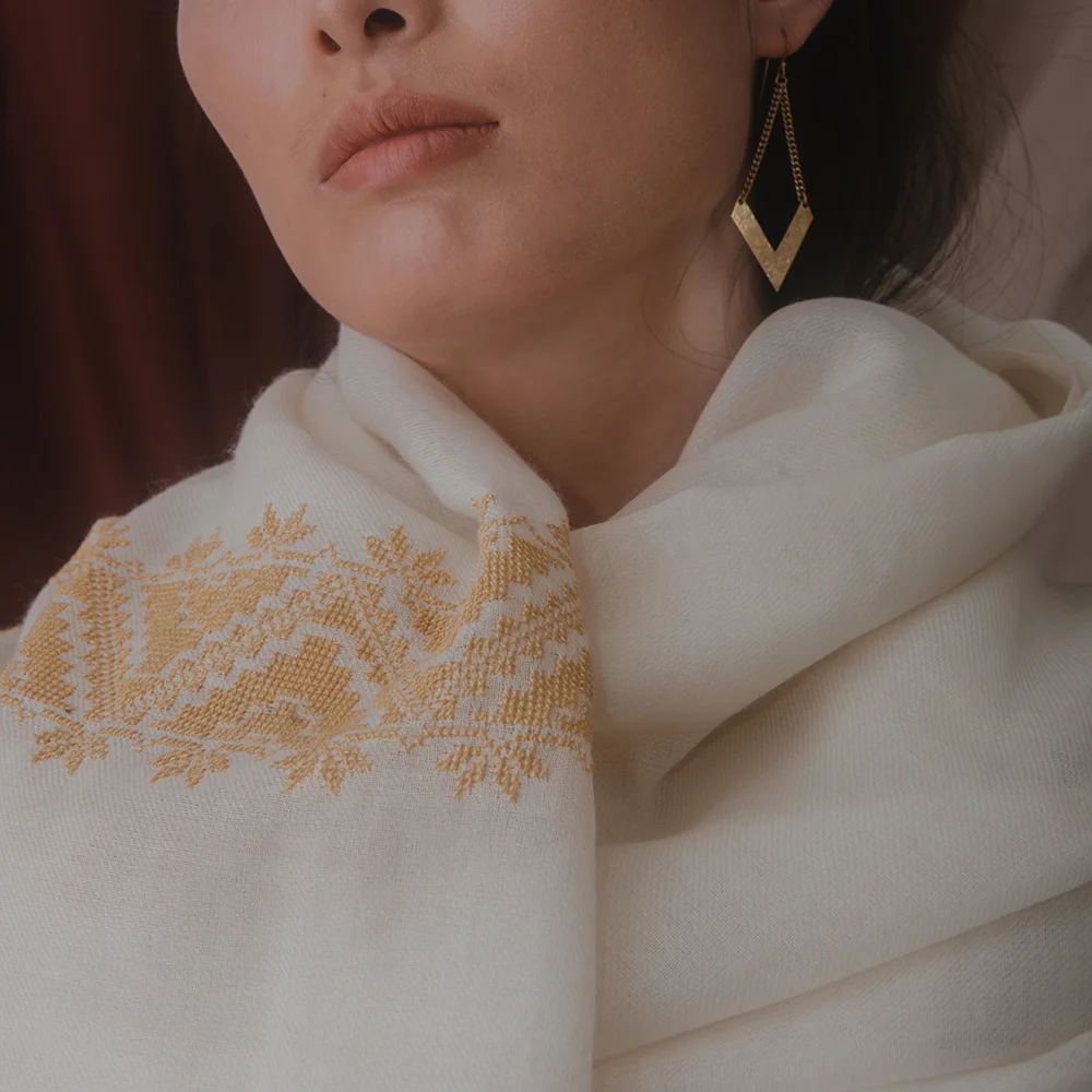 Syrian_WoolShawl_GoldenEmbroidery_SustainableJewellery_ArtisanAndFox.jpg