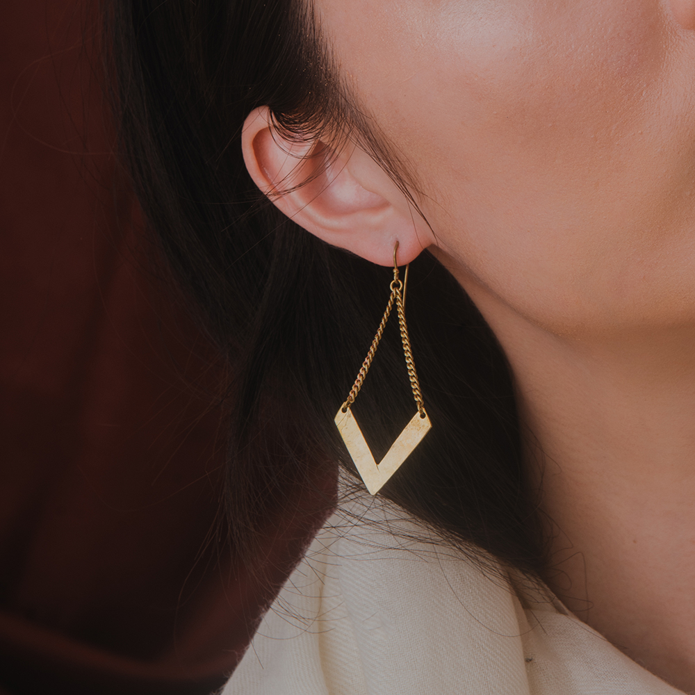 JUMA_V-Drop_Earrings_SustainableJewellery_ArtisanAndFox-10.jpg