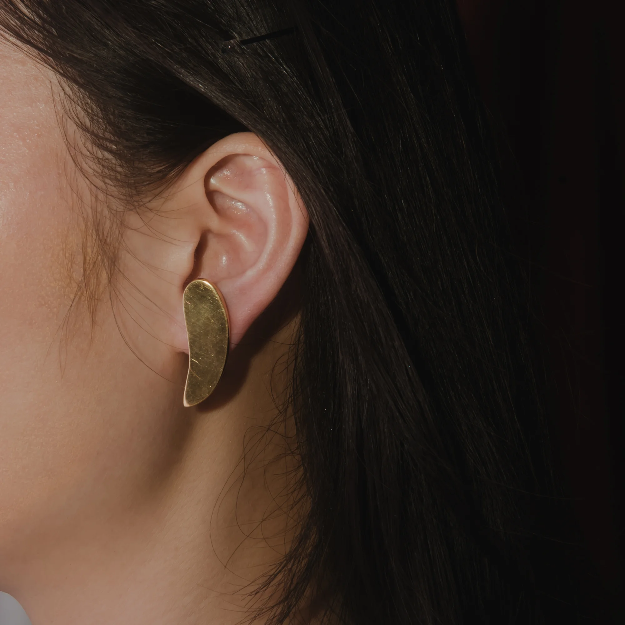 RANGI_Lunar_Stud_SustainableJewellery_ArtisanAndFox-4 copy 2.jpg