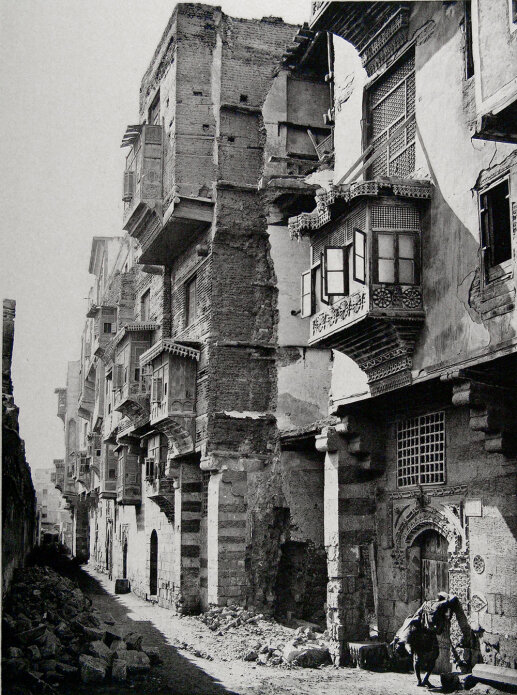 Jali’s on the ancient streets of Cairo, Egypt. Photo: Topographical Photography in Cairo.