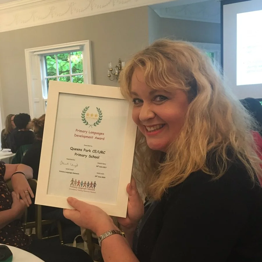Carol Taylor with the PLN Primary Languages Development Award