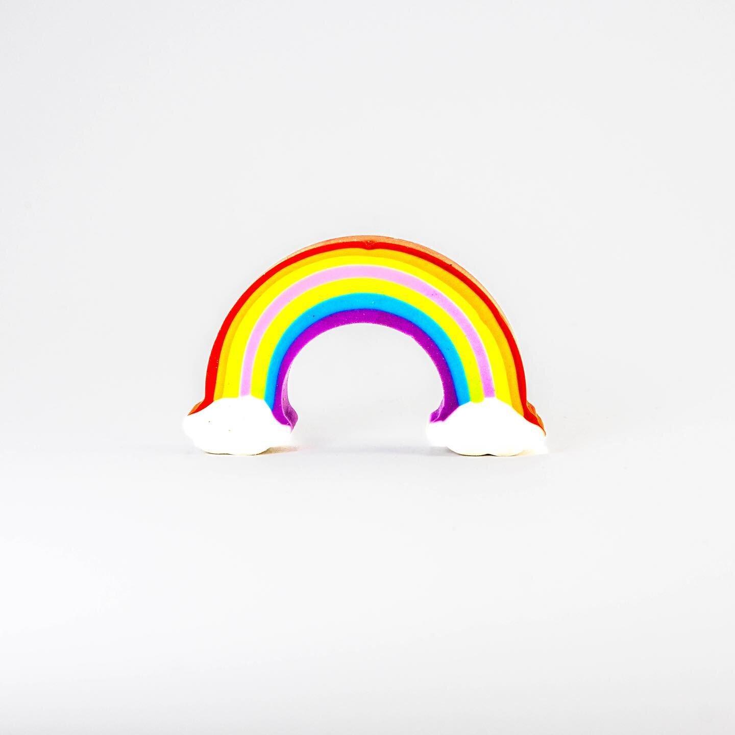 your magic 🌈 

#erasers #collector #miniart #macrophotography #erasercollection #rubber #colour