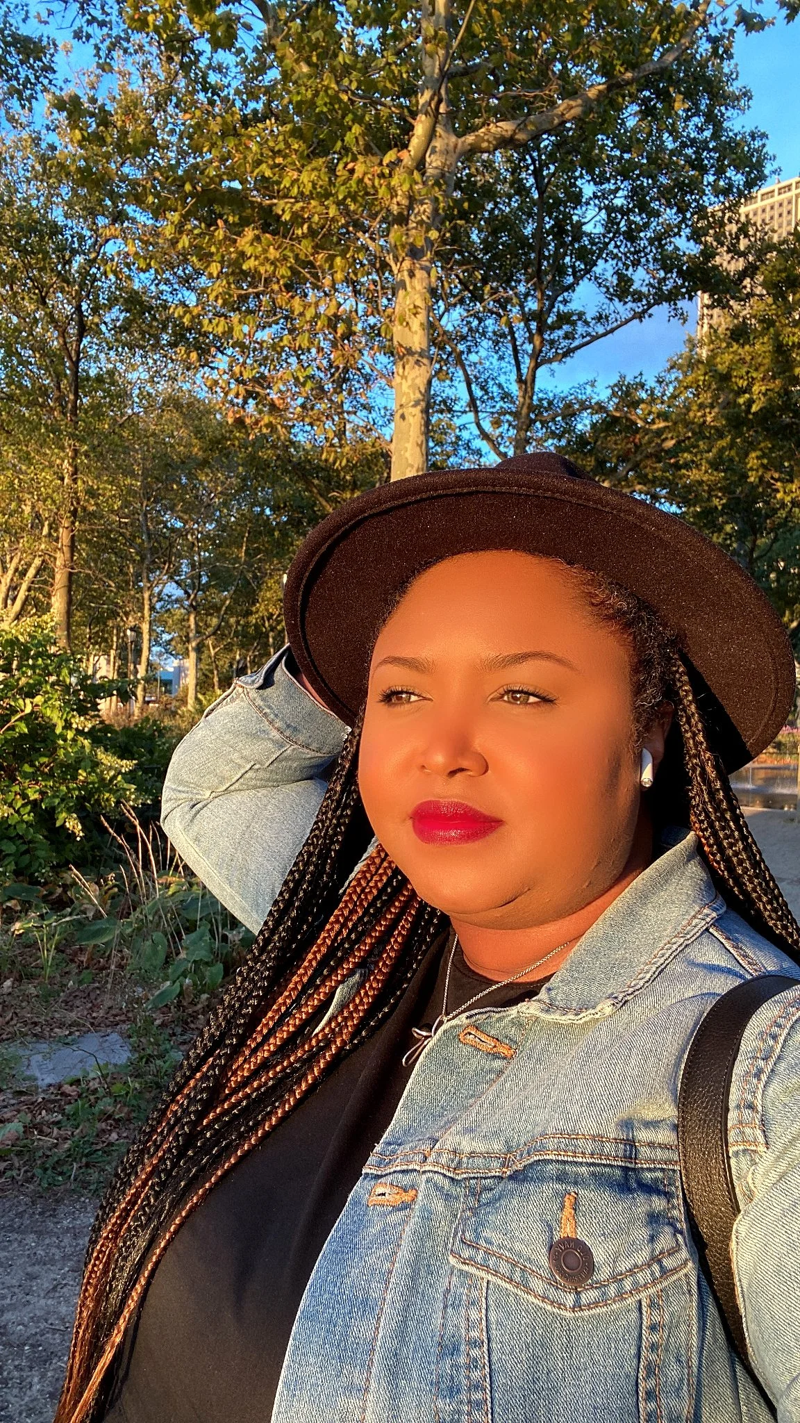 7 ways a woman can pursue happiness.