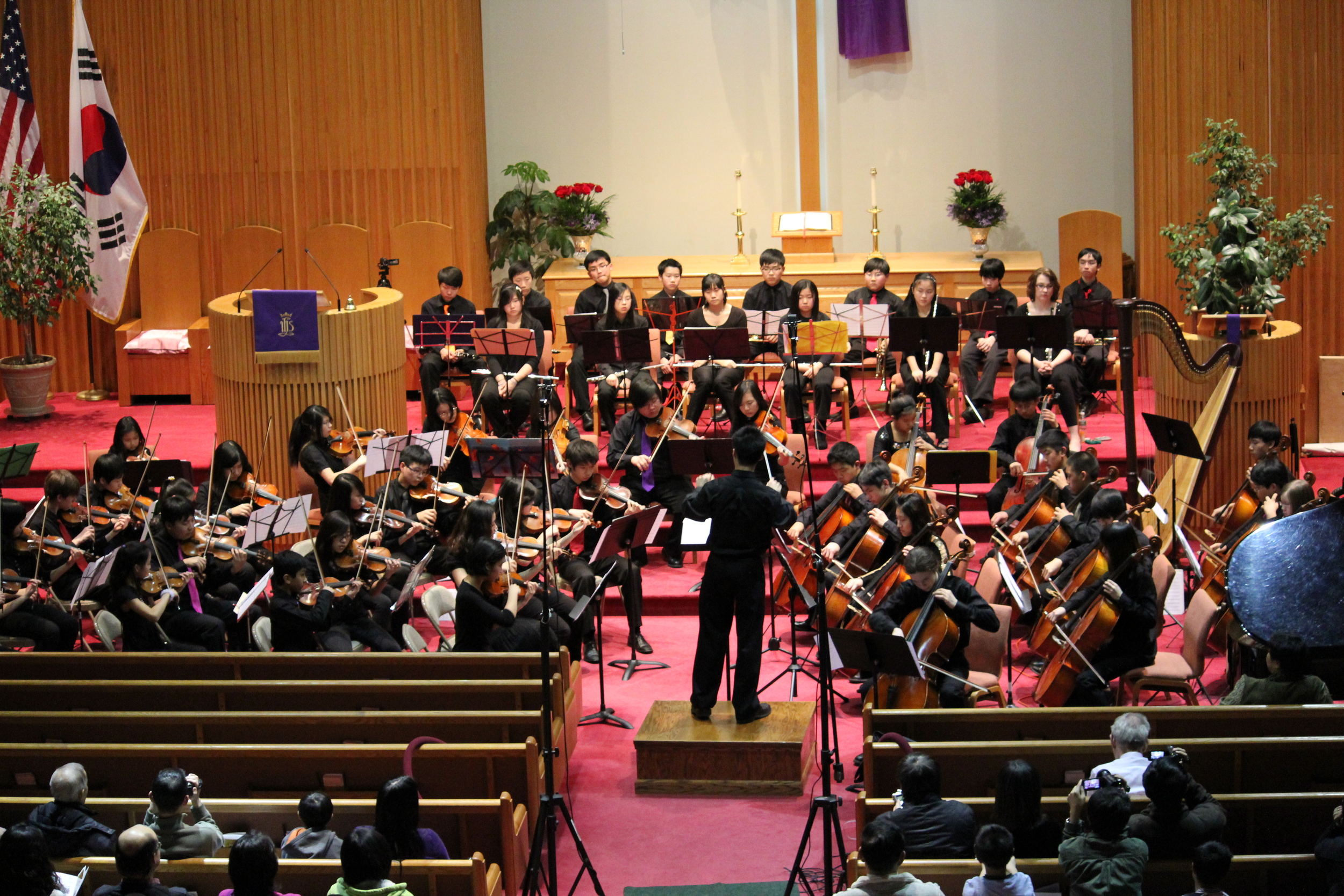Composer and violinist Matthew Liu conducts the premiere of one of his new works