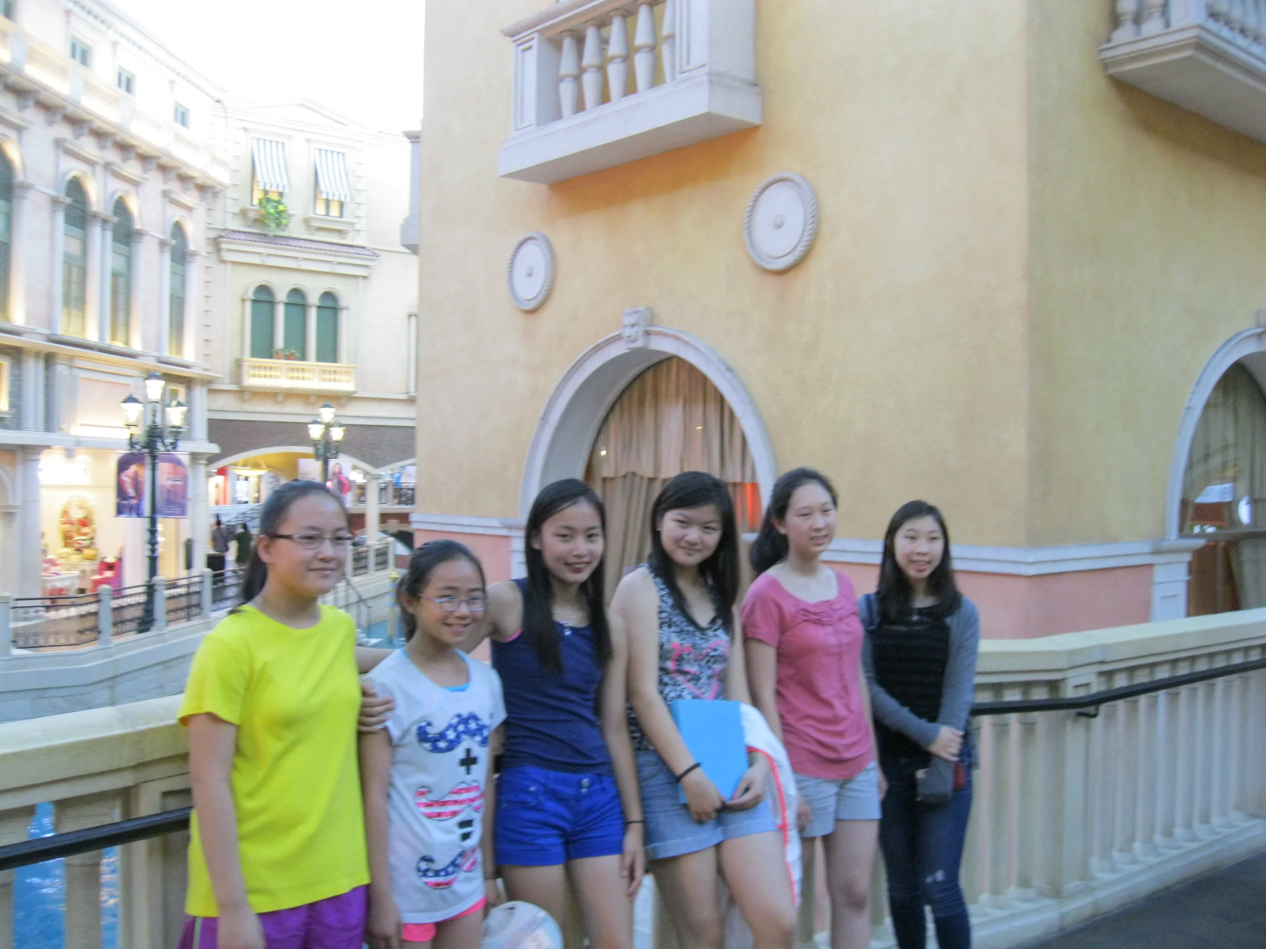 Girls of the Concert Tour.JPG