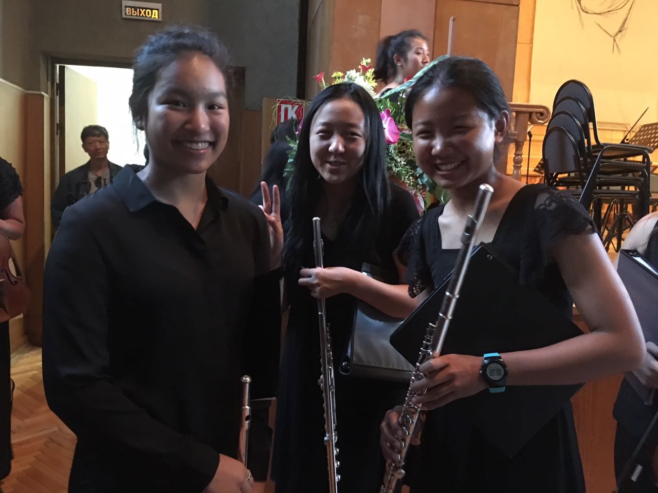 Happy Flutists.JPG