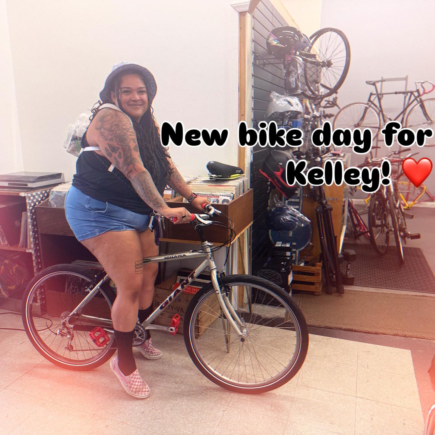 Kelley on her new Giant Iguana!! π¦ so unbelievably cool