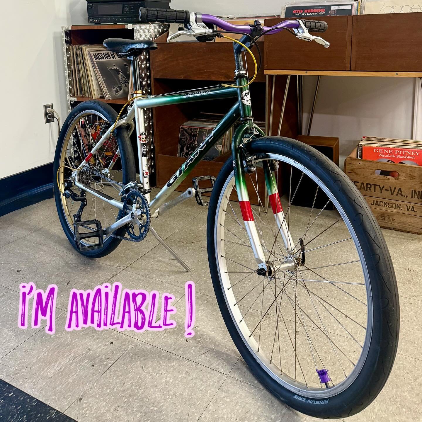 17.5” Cro-Moly Giant Rincon with 1x 8 Deore LX drivetrain and black Deore LX cantilever brakes. It’s a really comfortable ride but also has a kick! At the shop now!!! 🌪️🚲🫦