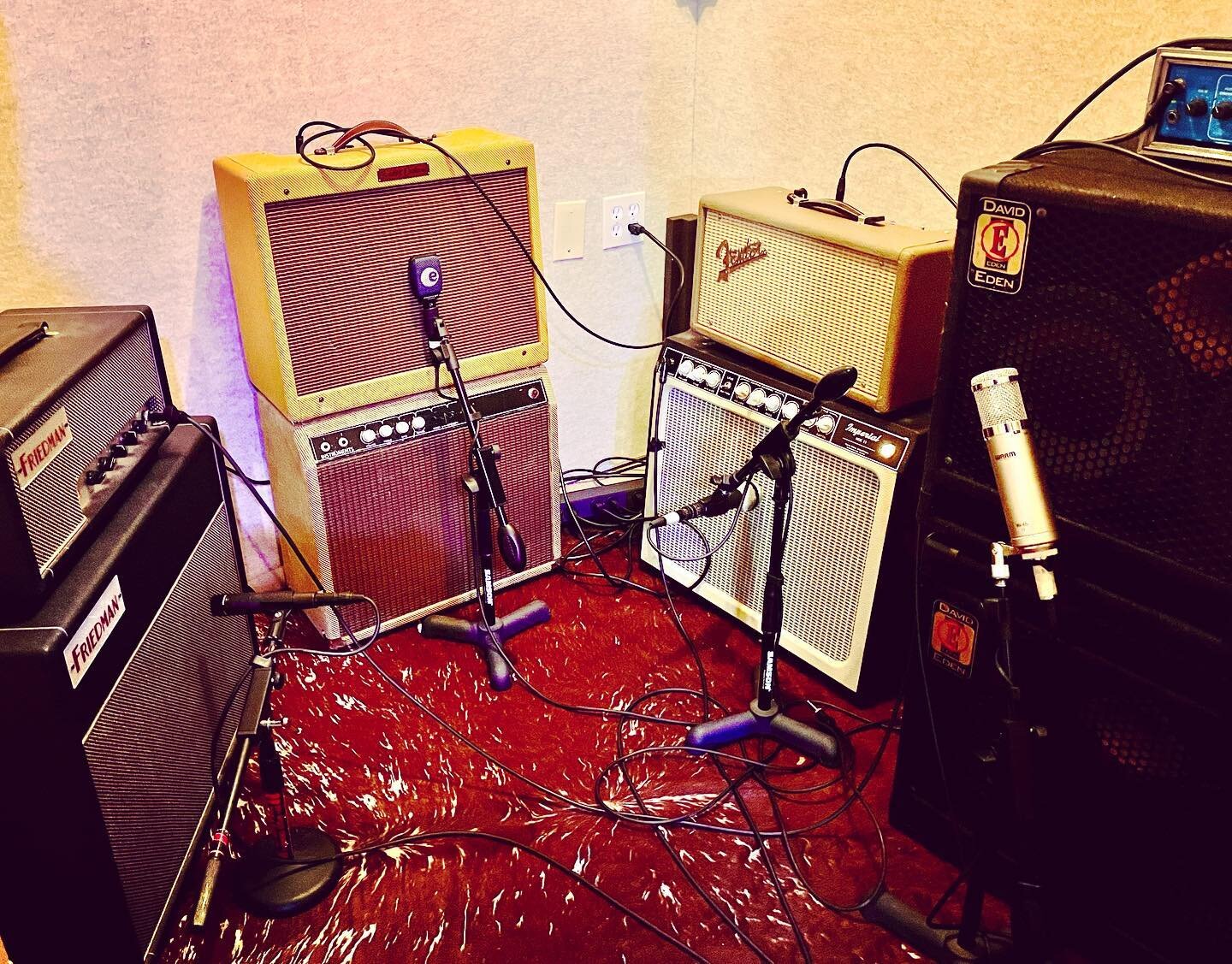 All mic-ed up and ready for action! #friedmanamps #tonekingamps #fenderAmps