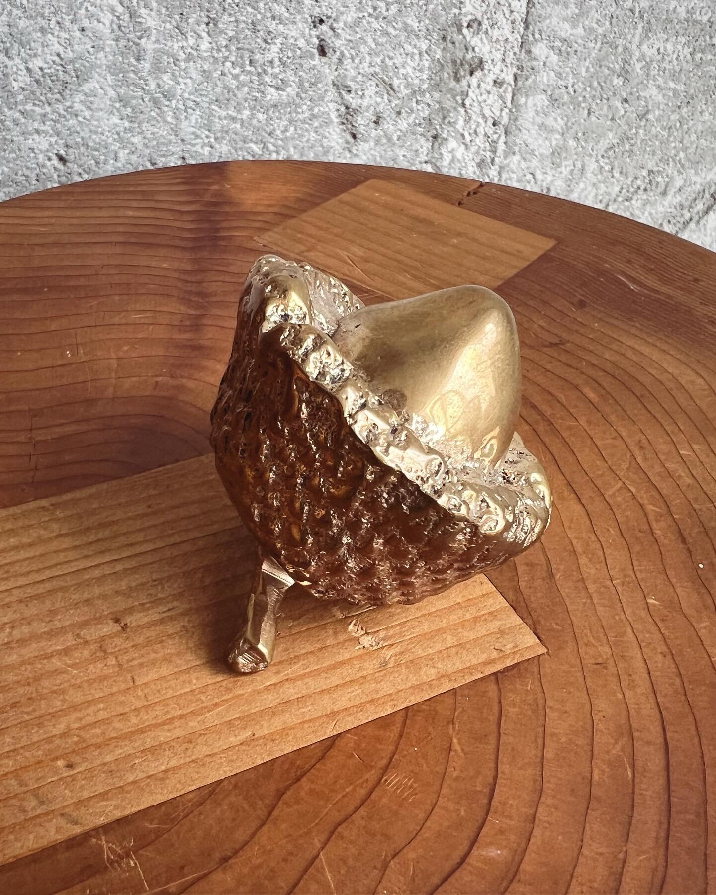 Another custom piece - the only object from nature I&rsquo;ve cast! - is this acorn for one of the lovely @blockshoptextiles sisters Hopie. The acorn was given to her by her then boyfriend from a beautiful family tree in Texas. I believe they were la