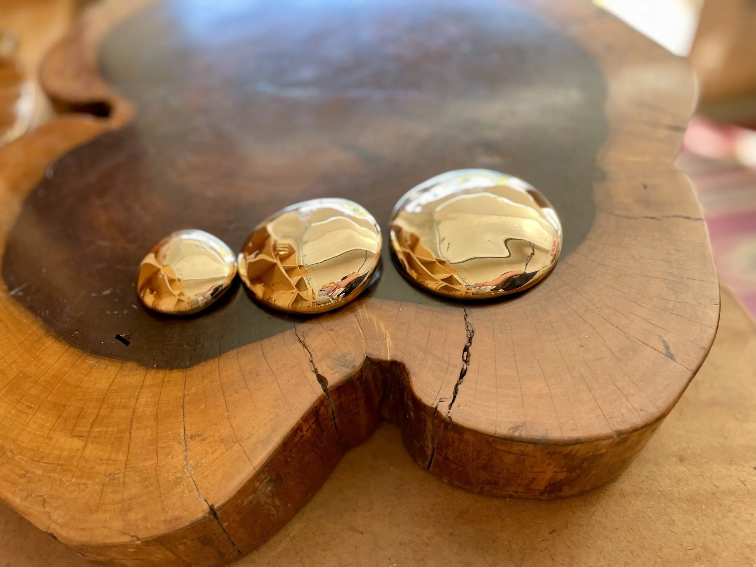 pearce_bronze_mini_pots_lois_2.jpg