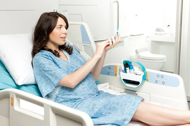 Perfecting Hospital Photos of You and Your New Baby