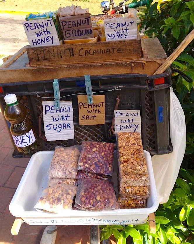 Viñales peanut vendors cart.jpg