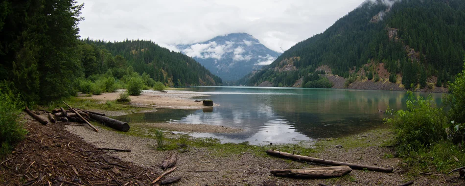 harth-photography-washington-ross-lake-beach