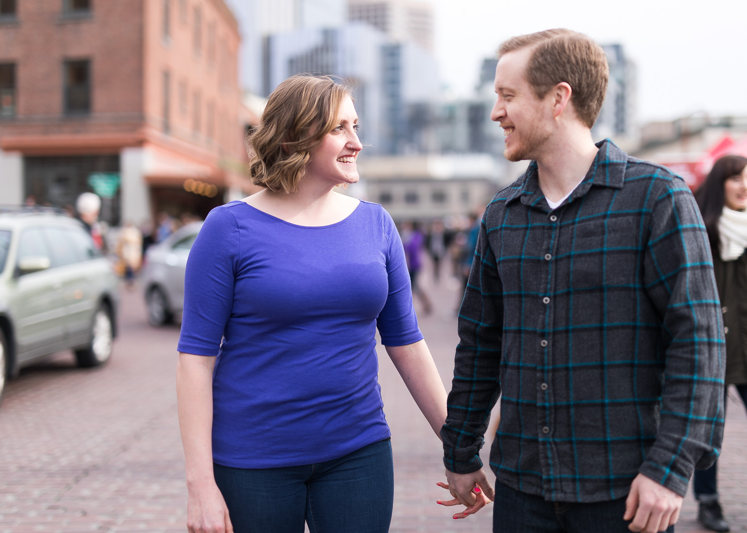 pike-place-seattle-engagement-001.jpg