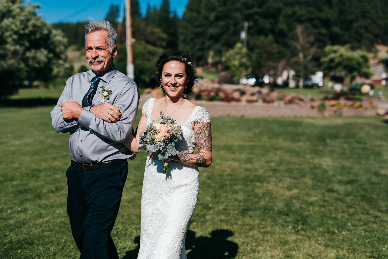 cle-elum-wedding-photographer-cattle-barn-0652.jpg