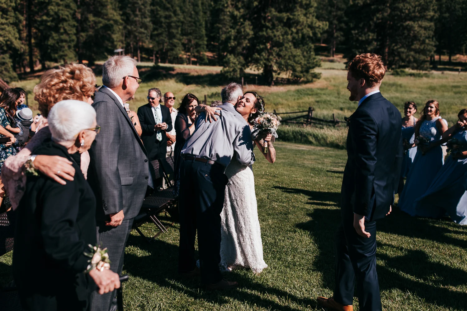 cle-elum-wedding-photographer-cattle-barn-0669.jpg