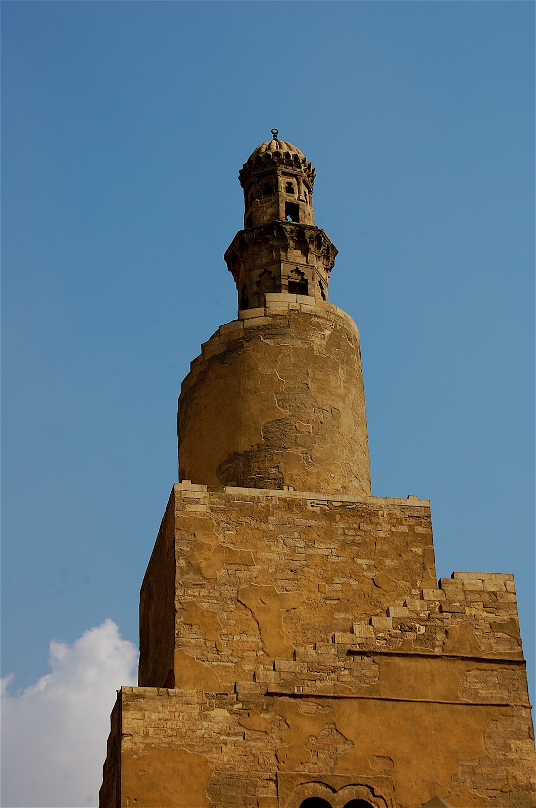 Close-up of the minaret. (Photo by author)