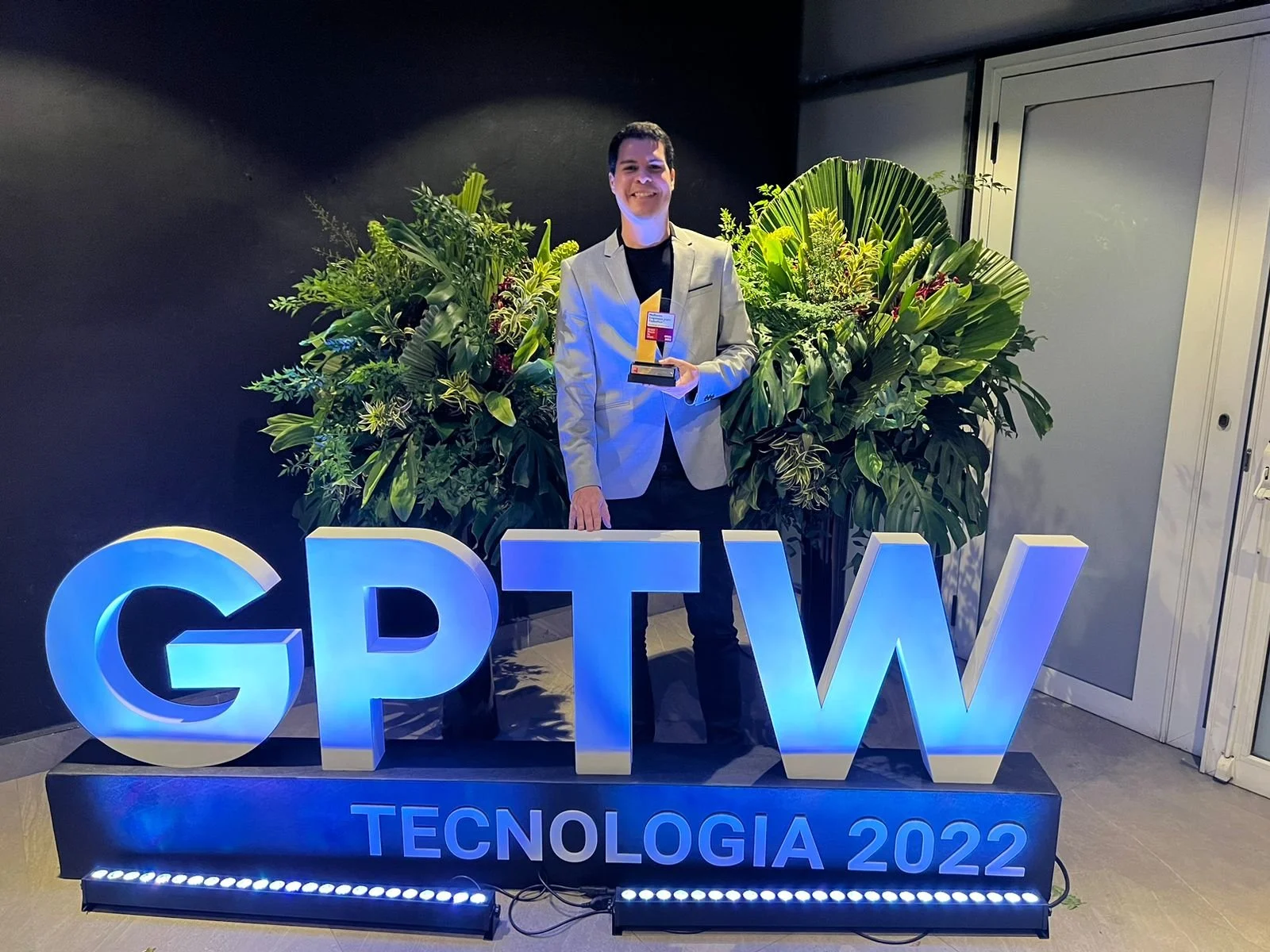 gptw-2022-evolux-est-no-top-10-de-tecnologia-evolux-software