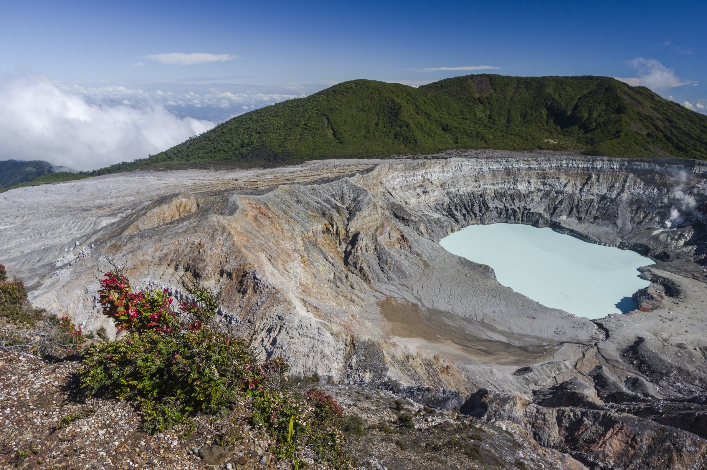  PARQUE NACIONAL VOLCÁN POÁS, COSTA RICA 