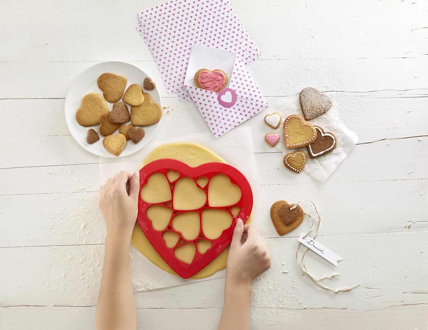 Lekue Heart Puzzle Cookie Cutter