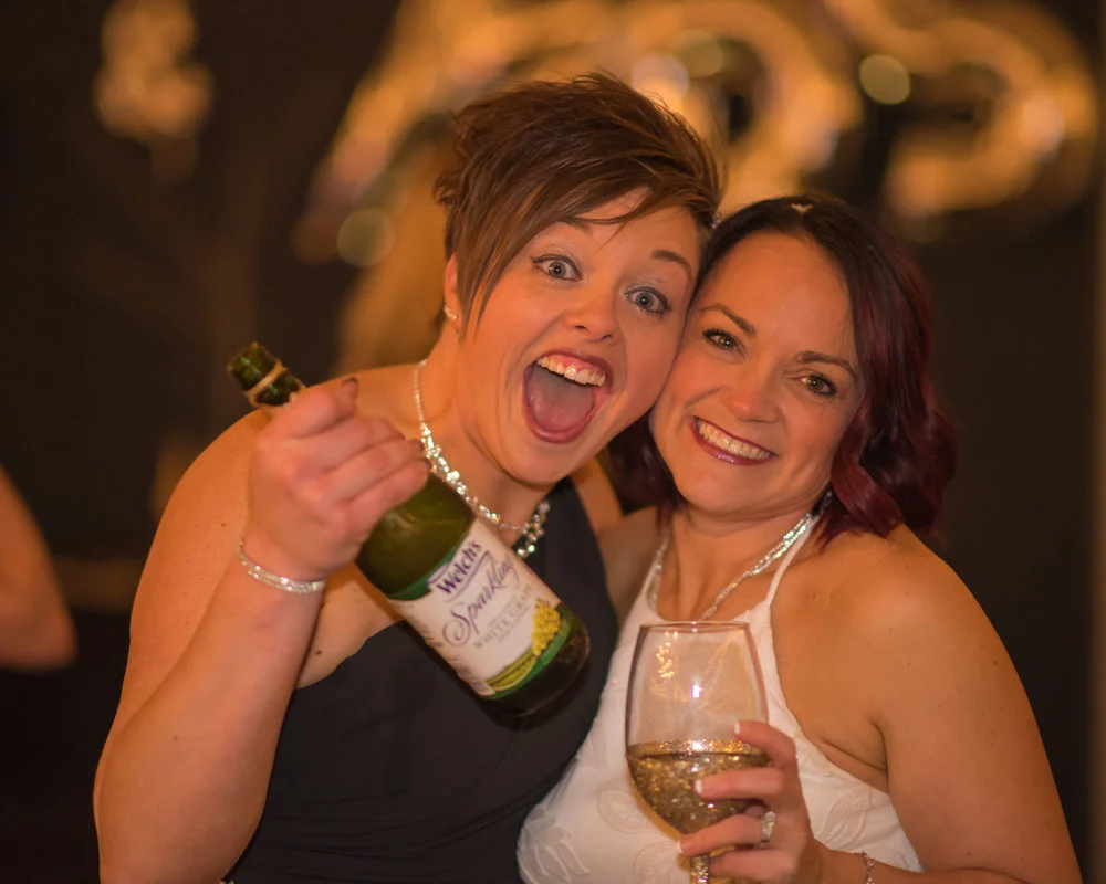 TiffKatie1-853.jpg