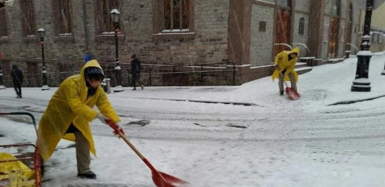 Stay Warm, Chinatown!