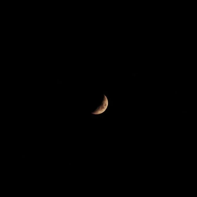 crescent roar #photography #astronomy