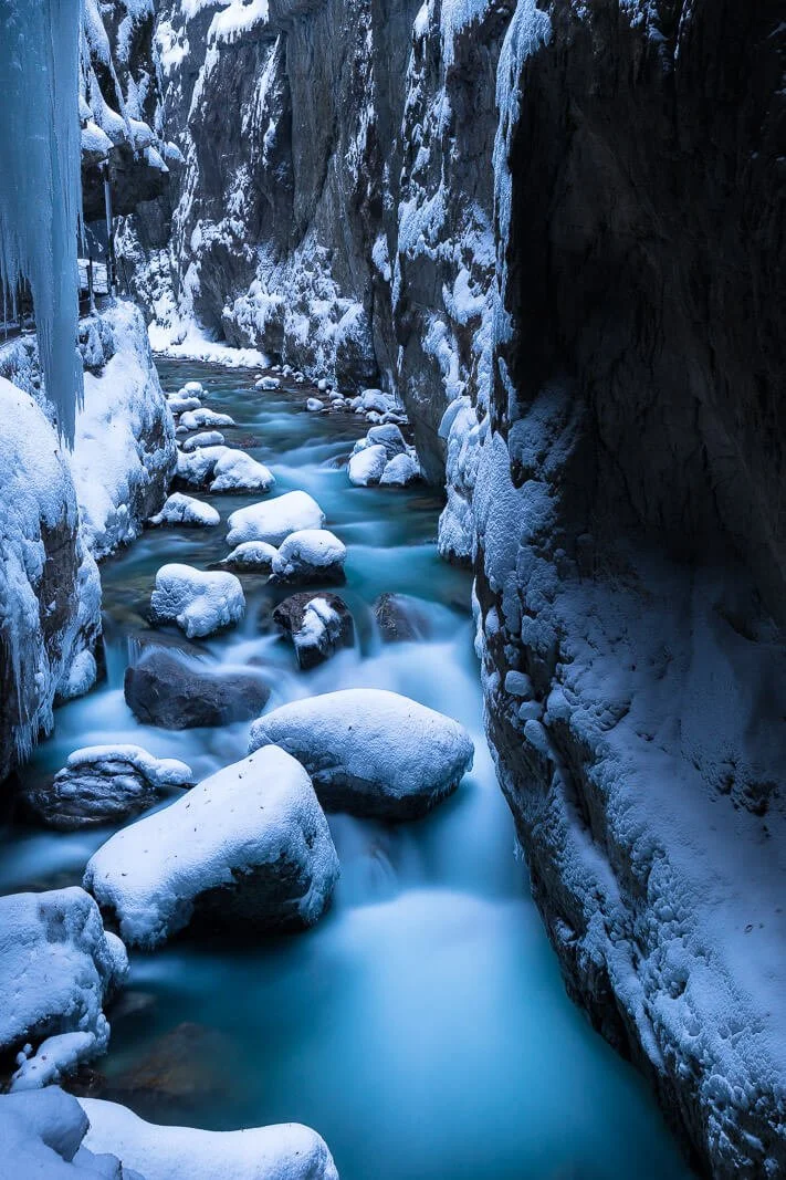 Partnachklamm bei Garmisch-Partenkirchen in Bayern im Winter