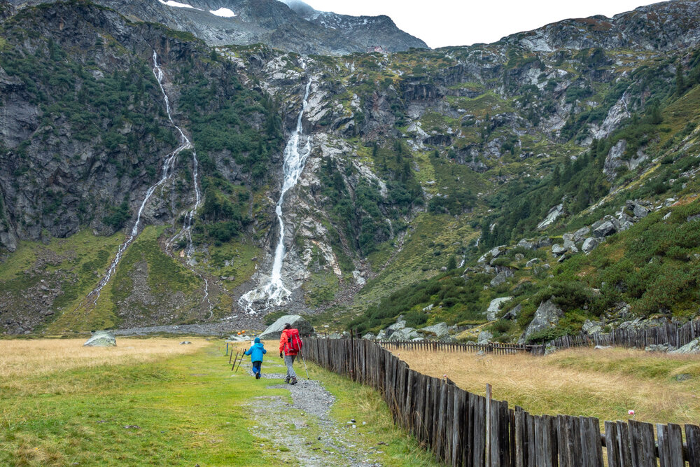 Stubai-Wilde-Wasser-Weg-Hochtal-Sulzenauhütte.jpg