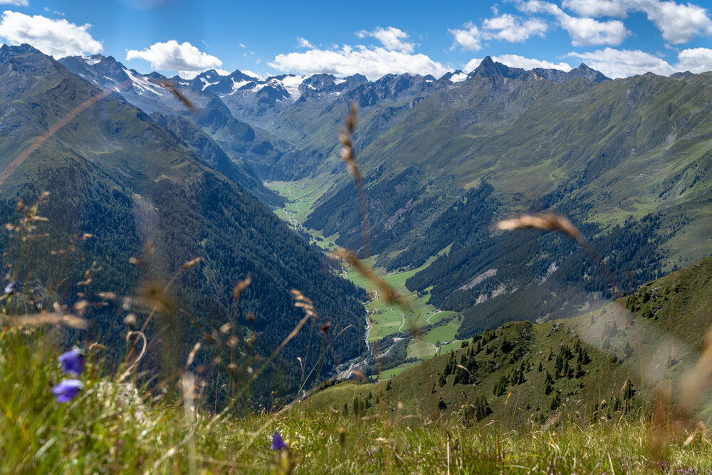 Panoramaweg-Starkenburger Hütte-Stubai-Oberbergtal.jpg