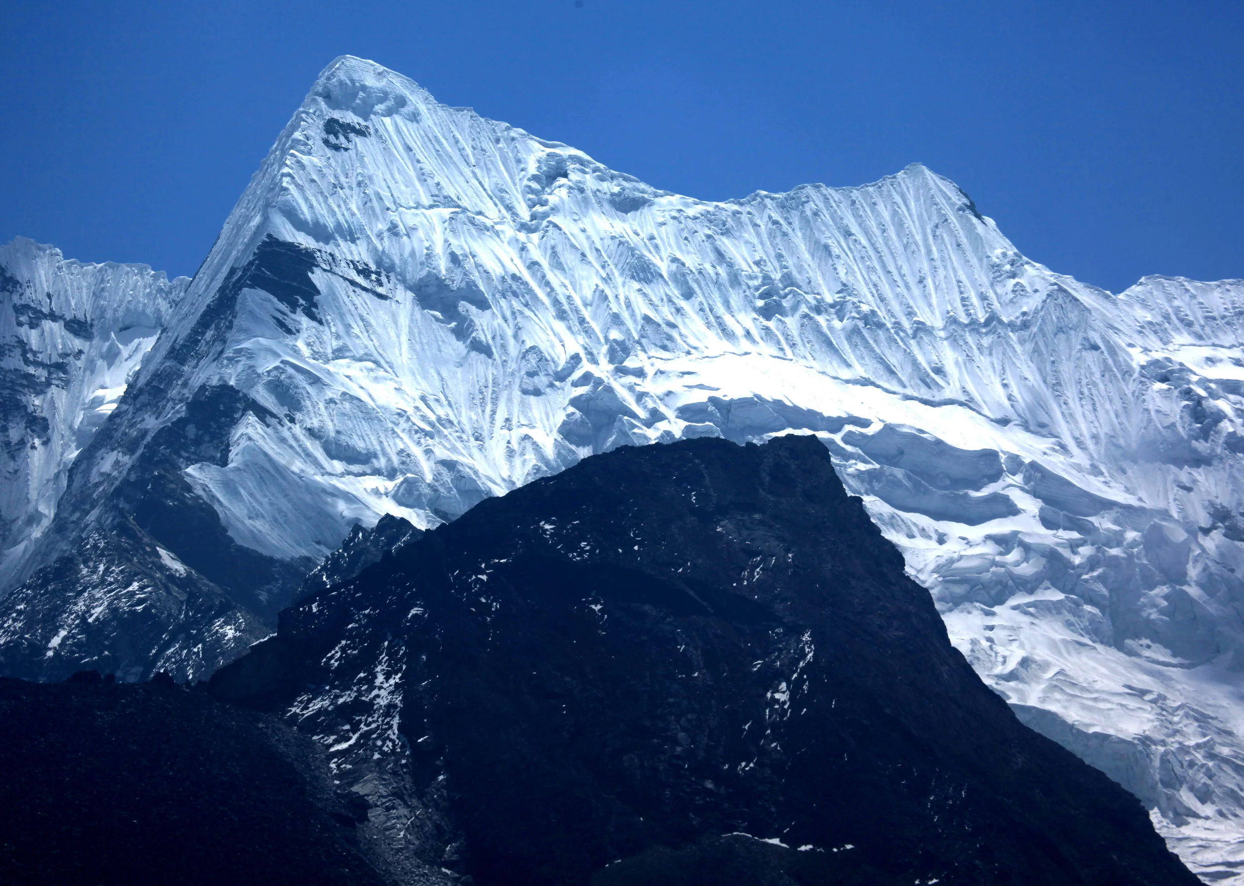 Ombigaichan (6230m)