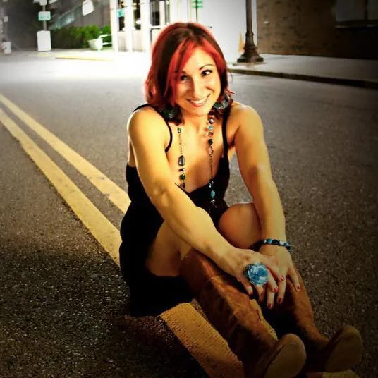 Julie Haven 4.jpg