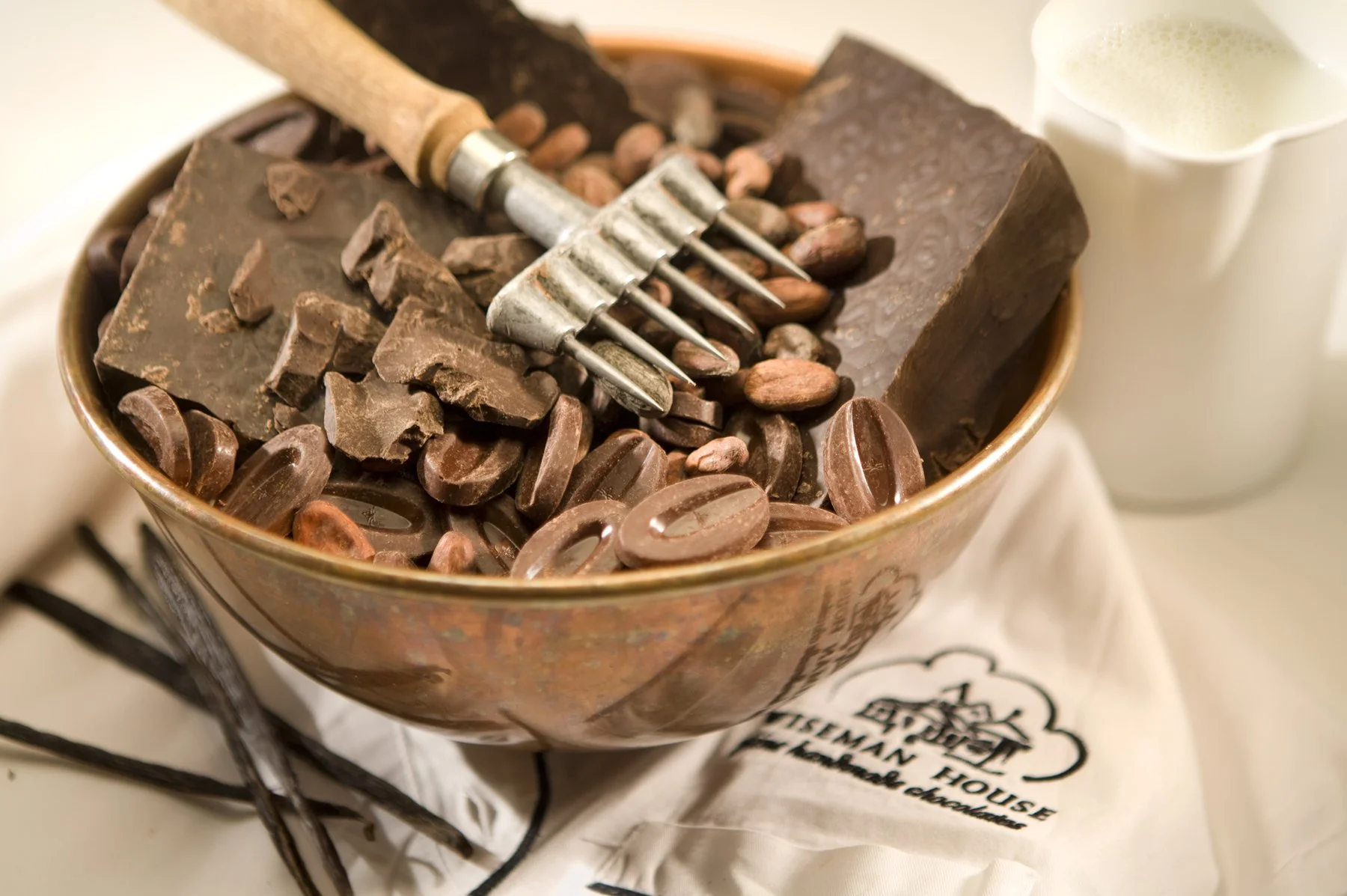 What Are the Latest Artisanal Chocolate Trends?