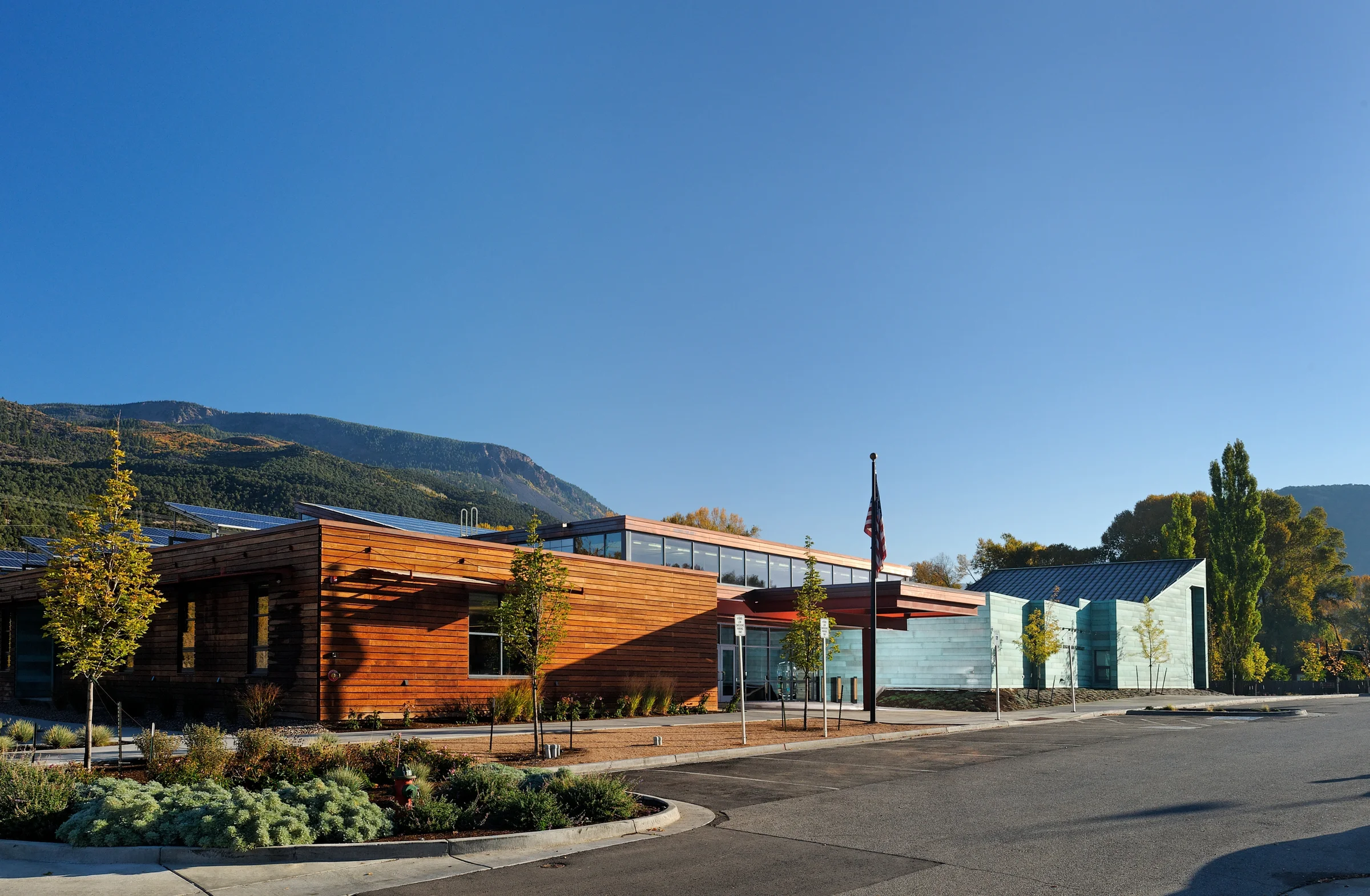 Front entrance to the library from parking