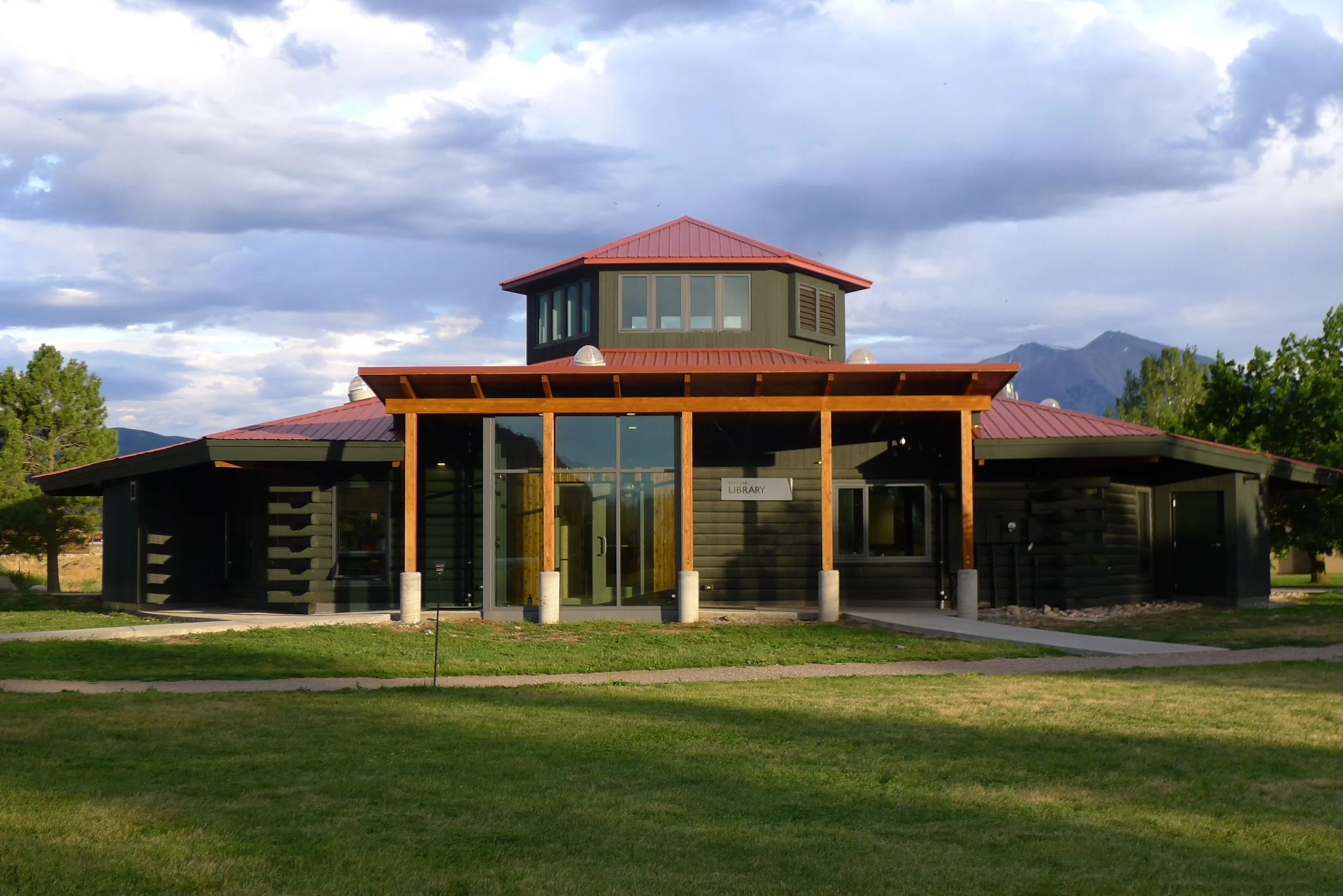 The conversion of Colorado Rocky Mountain School's old science building into its new library involved opening the building up to the surrounding quad
