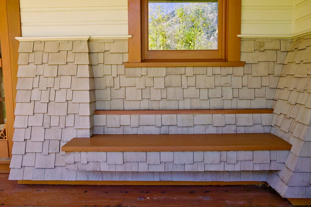 Built in bench and shingle detail