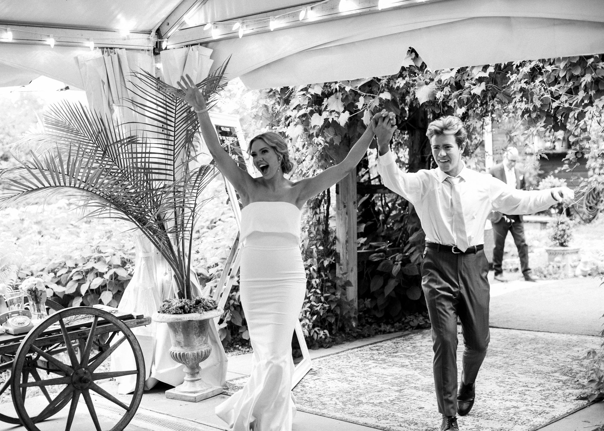 Camrose Hill Wedding Photographer-83.jpg
