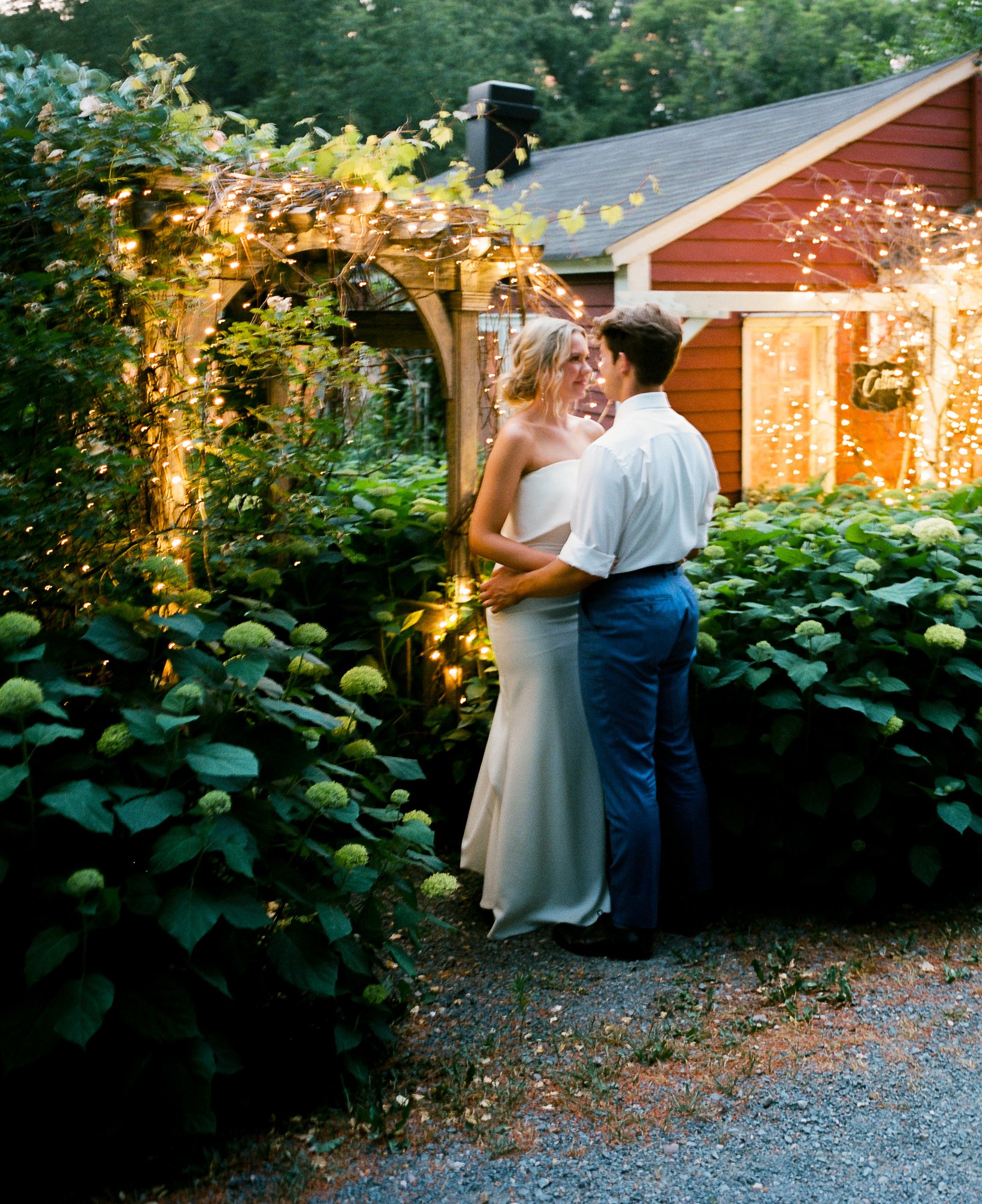 Camrose Hill Wedding Photographer-114.jpg