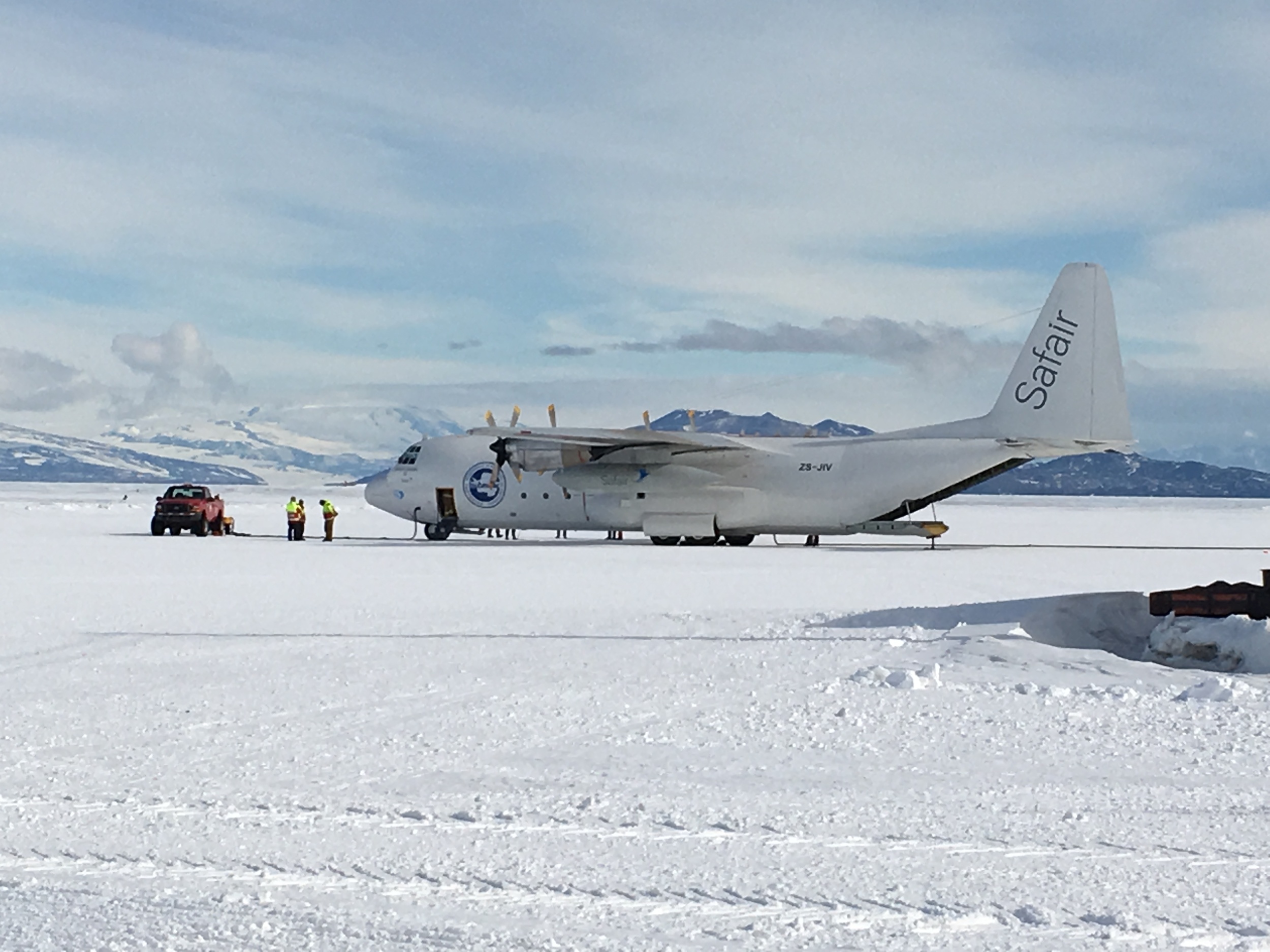  Our ride back from McMurdo to Christchurch: a Safair (South African Airlines) L-100 chartered by the Italian Antarctic Program. 