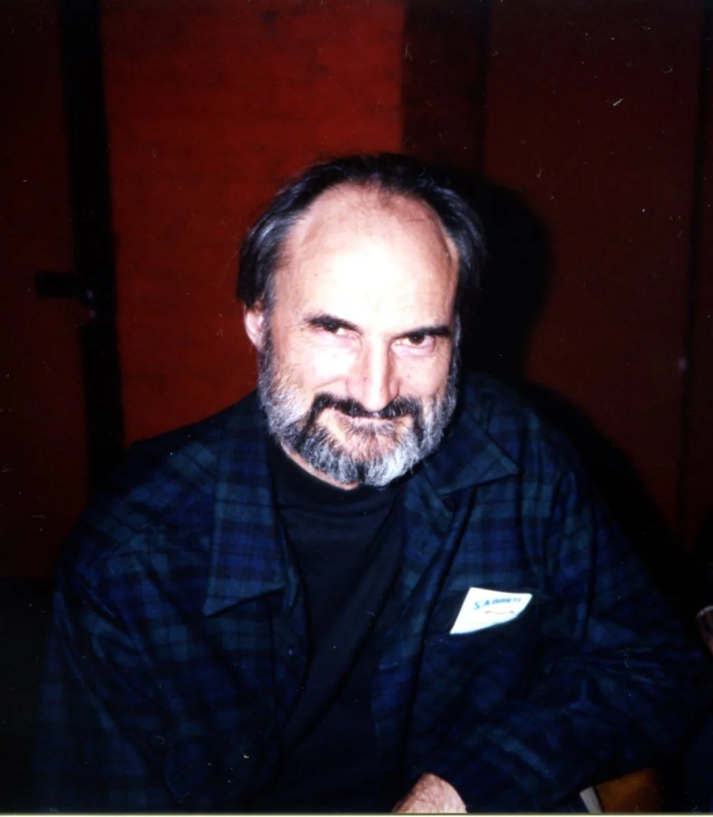 photo_hanging 1999001.jpg