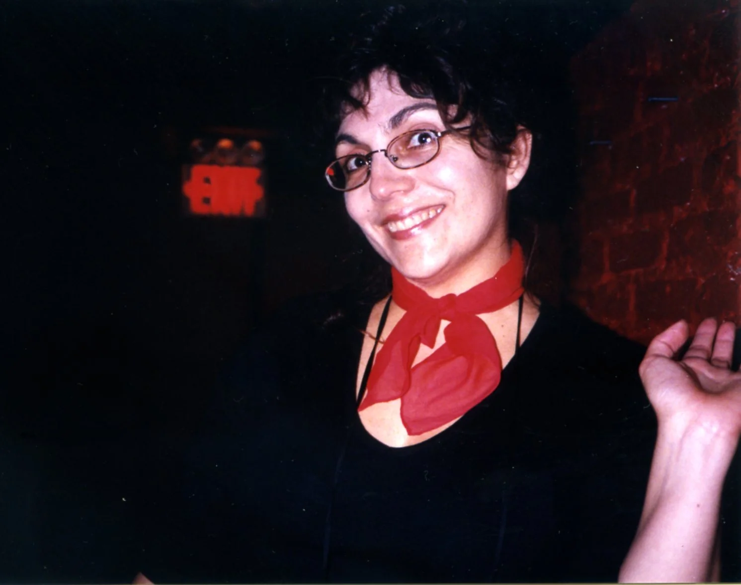photo_hanging 1999003.jpg