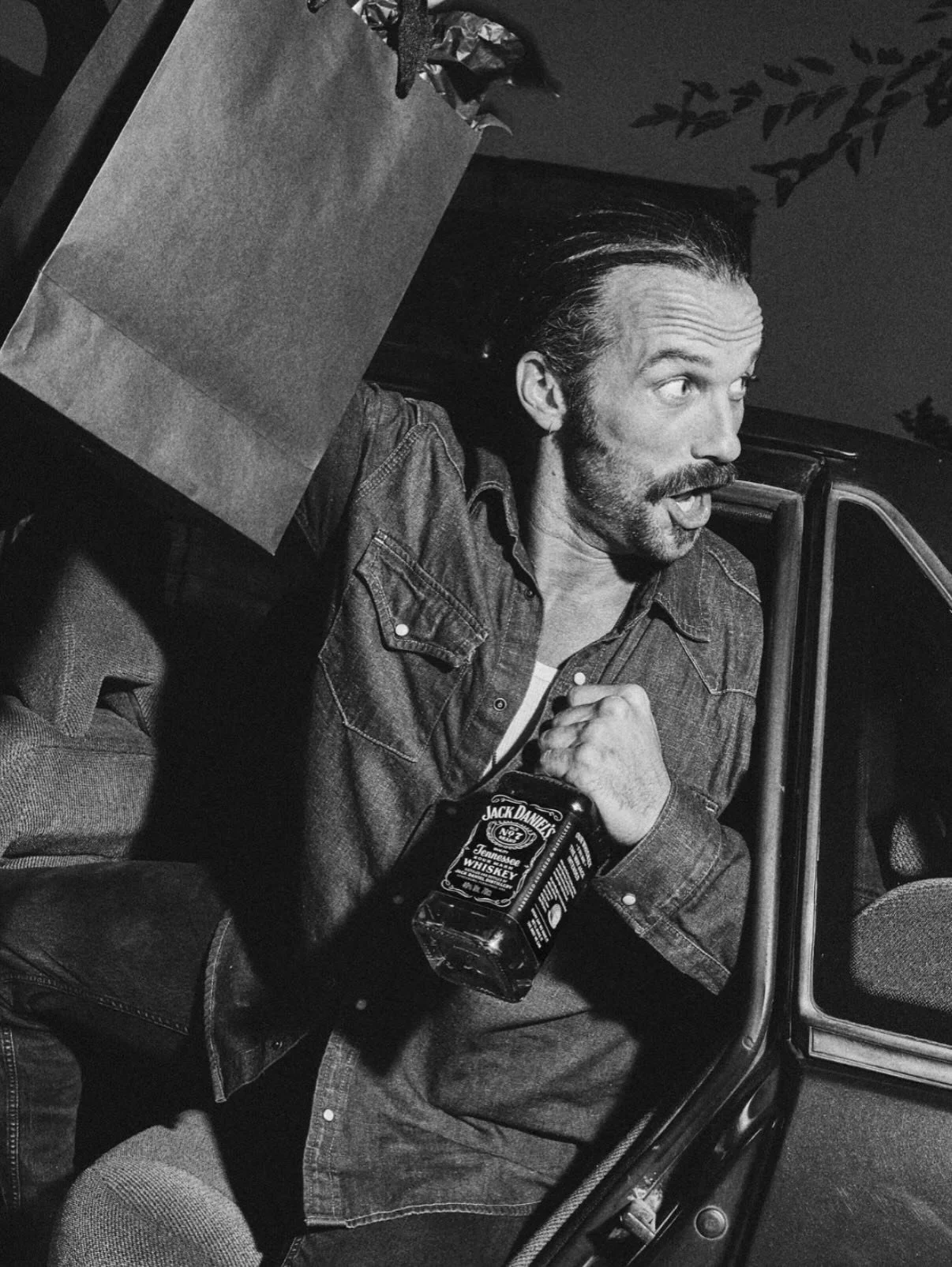 JACK DANIEL'S / HOLIDAY

PHOTOGRAPHER: NORMAN WONG 
PROVIDED: FULL SERVICE PRODUCTION + CASTING