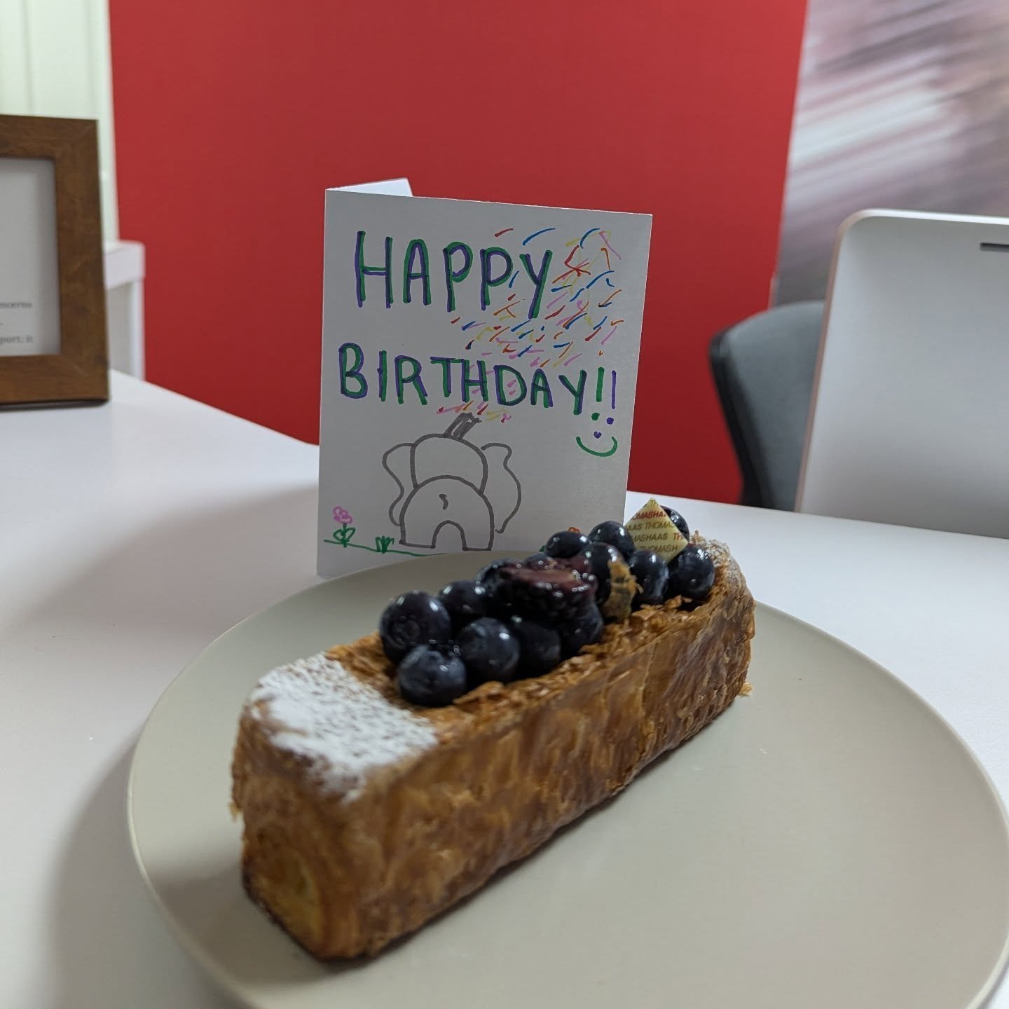What a delicious birthday surprise to arrive to yesterday!

 
Thanks @cadence_health for the sweet treat and adorable handmade card.